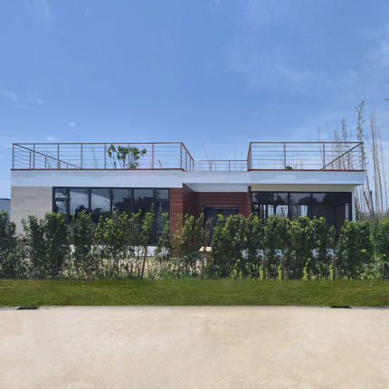 Au/Nzs/USA Standard Deepblue High Quality Prefab Light Steel Frame Prefabricated Wooden Bungalow