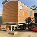 Au/Nzs/USA Standard Light Steel Prefabricated Folding House with Solar Panel