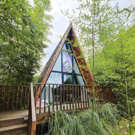 Au/Nzs/USA Standard Prefab Light Steel Frame Triangle House Deepblue Smarthouse