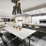 China Modular 3 Bedroom Ready Luxury Villas Fast Install Prefabricated House Detachable