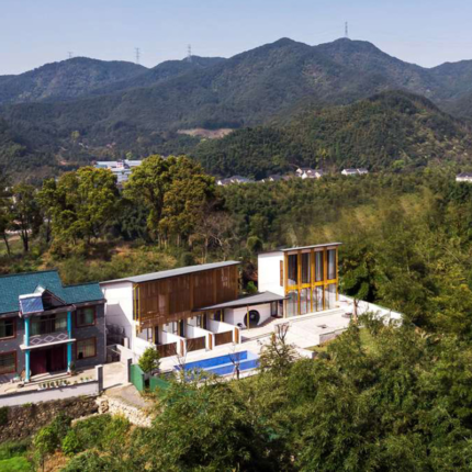 Gable Frame Metal Building Prefabricated House Industrial Steel Structure Luxury Villas