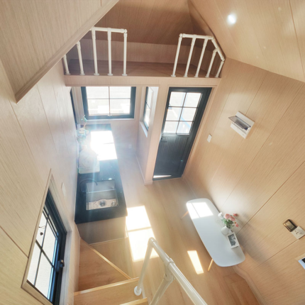 High-Quality Tiny House on Wheels Prefab Tiny Home with Tailer