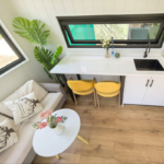 Luxury Prefab Tiny Home Ready to Ship Steel Modular Tiny Home on Wheels for Airbnb