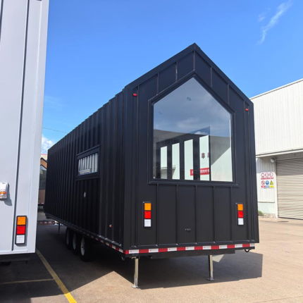 Mobile Prefab Tiny House on Wheels with Full Furniture Bath& Kitchen for Sale
