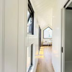 Modern Glamping Trailer House Tiny House Mobile Home Ready to Ship with Wheels