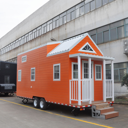 Movable Prefabricated Tiny Homes on Wheels Capsule Hotel Apple Cabin Trailer House