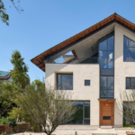 Prefab Light Steel House Built with Au/USA/CE Standard Fast Installation Villa Eco-Friendly