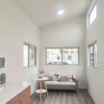 Prefab Steel Houses Kits Tiny Homes with Wheels Ready to Ship