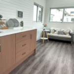 Prefab Steel Houses Kits Tiny Homes with Wheels Ready to Ship