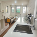 Prefabricated House Tiny House on Wheels with American Standard Trailer Caravan