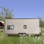 Prefabricated Light Steel Structure Tiny House on Wheels with Trailer for Airbnb