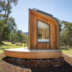 Prefabricated Module House on Wheels Tiny Cabin Wooden Mobile Cabin for Airbnb