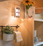 Trailer Homes for Sale Mobile Prefabricated Shangri-La Tiny House on Wheels for Rent