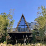 UK Standard Light Gauge Steel Prefabricated Hotel a Frame Triangle House