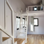 Us Standard Cheap Double Storey Prefab Tiny House on Wheels Cider Box